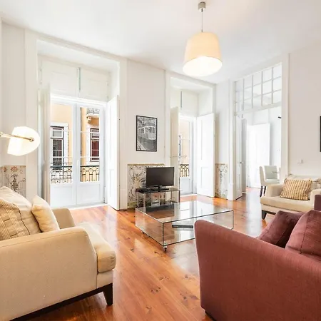 Guestready - Mod-luxe 2br Apt Near Cais Colunas Apartment